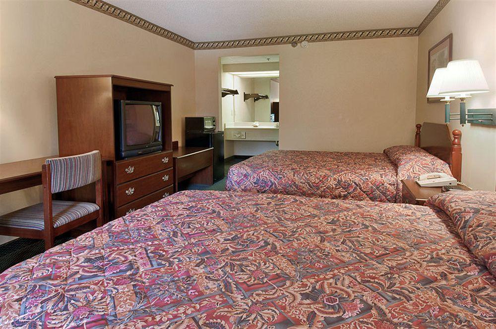 Days Inn - Chapel Hill Rum bild
